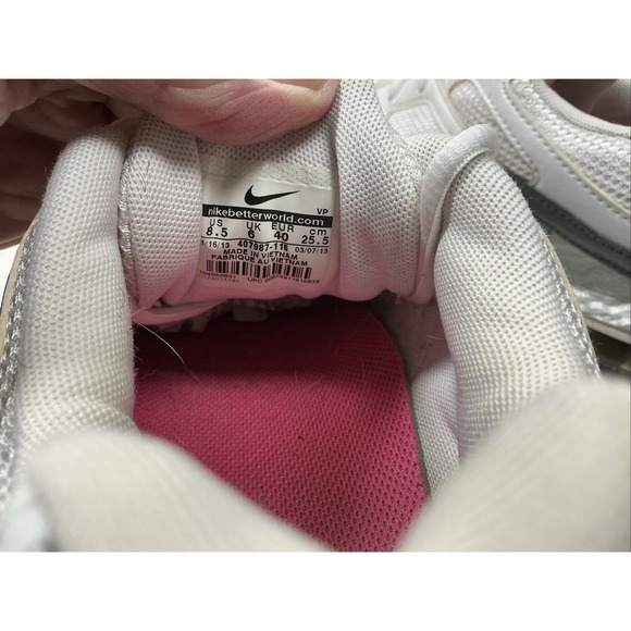 Nike Reax Run 5 Women's Sz 8.5 White Metallic Silver Pink Running Sneakers Shoes - Picture 6 of 8